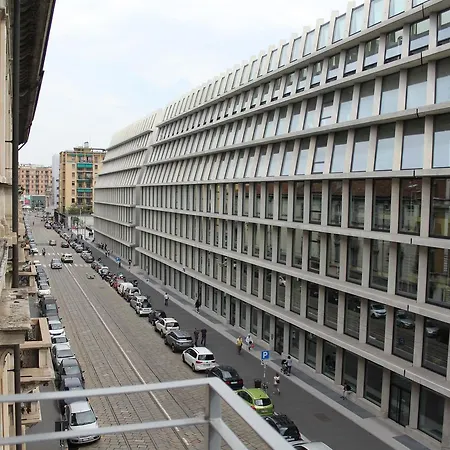 Porta Garibaldi Flat